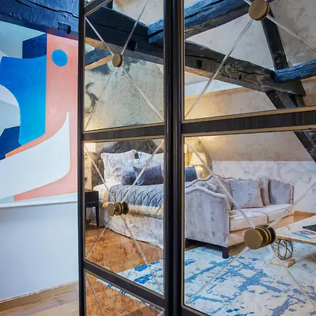 Hotel Juliana 5*